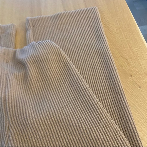 NWOT Missing You Already Knit Pants - Picture 6 of 8